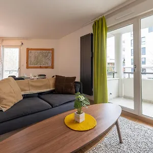 Lesperluette - De 44m Avec Garage&balcon Au Centre Appartement