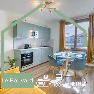 Le Bouvard Gare 100m, Netflix Appartement