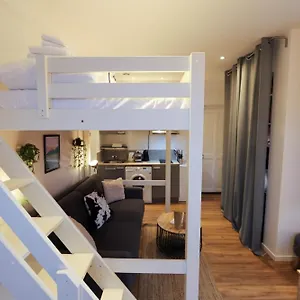 Le Petit Plus - Studio Confortable Avec Parking Appartement