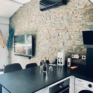 Moderne à Pied Plages, Commerces Appartement Saint-Cyr-sur-Mer